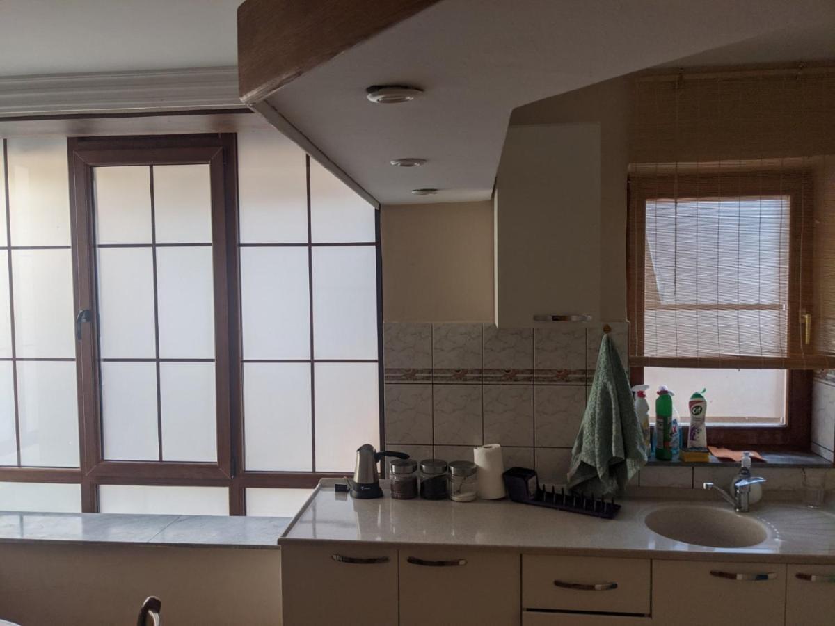 Central Apartment With City View พริเซรน ภายนอก รูปภาพ