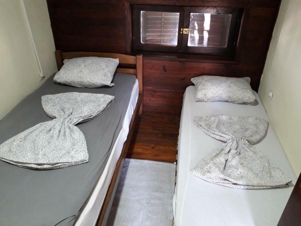 Central Apartment With City View พริเซรน ภายนอก รูปภาพ